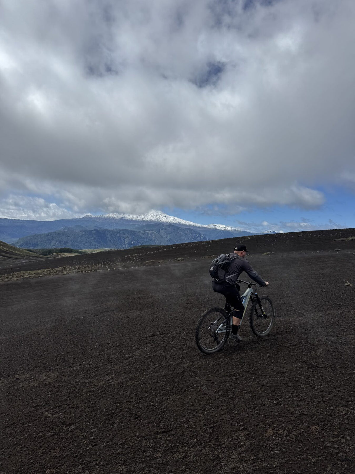 The Red Outdoor — Pucon e-bike
